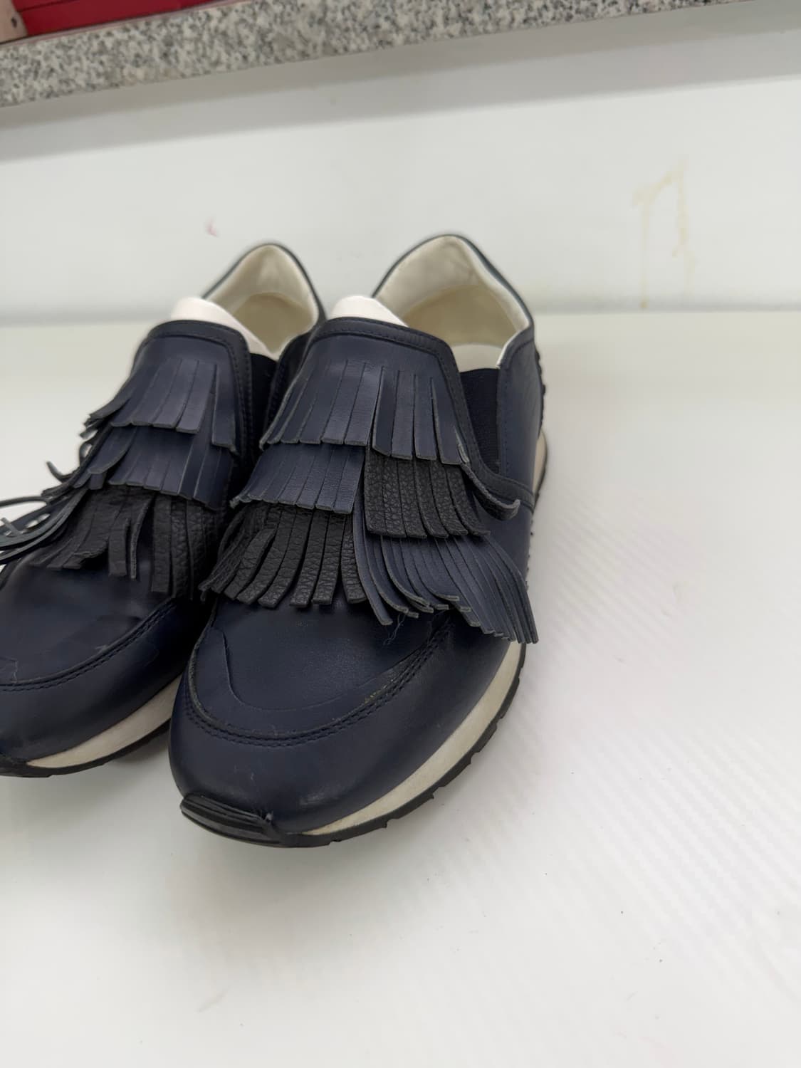 정품) TODS 토즈 여성 프린지 스니커즈 36 상품이미지2