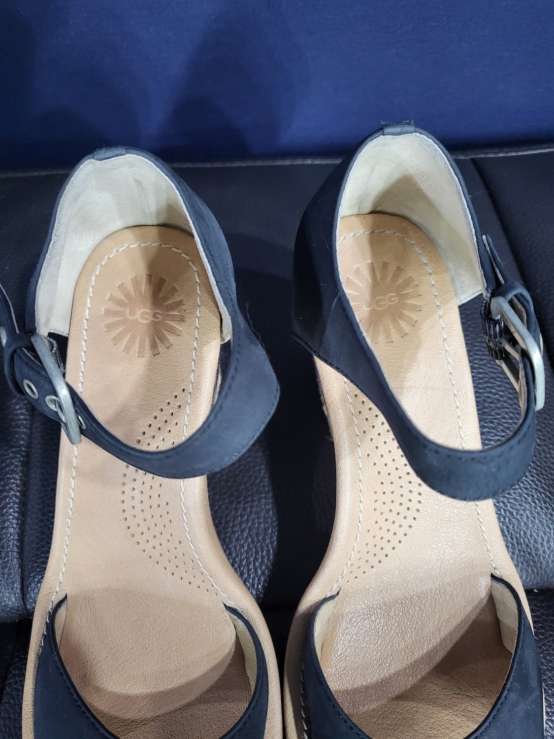 UGG 스트랩 웨지힐 상품이미지3