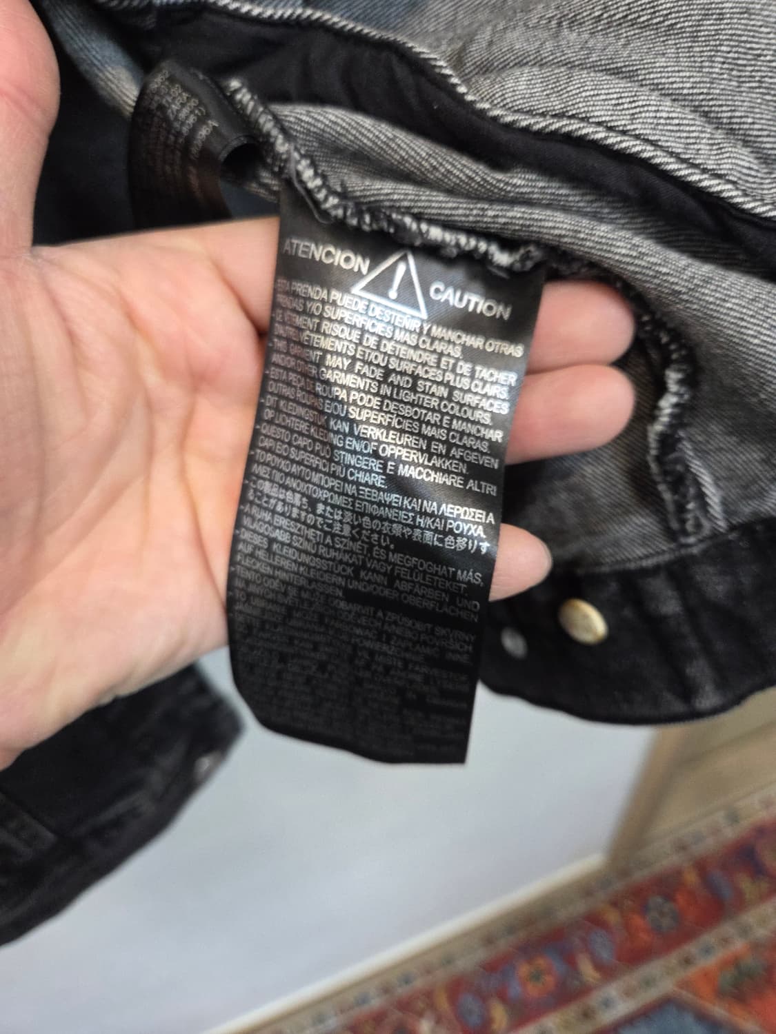 자라 빈티지 워싱 블랙 데님자켓 M 상품이미지5