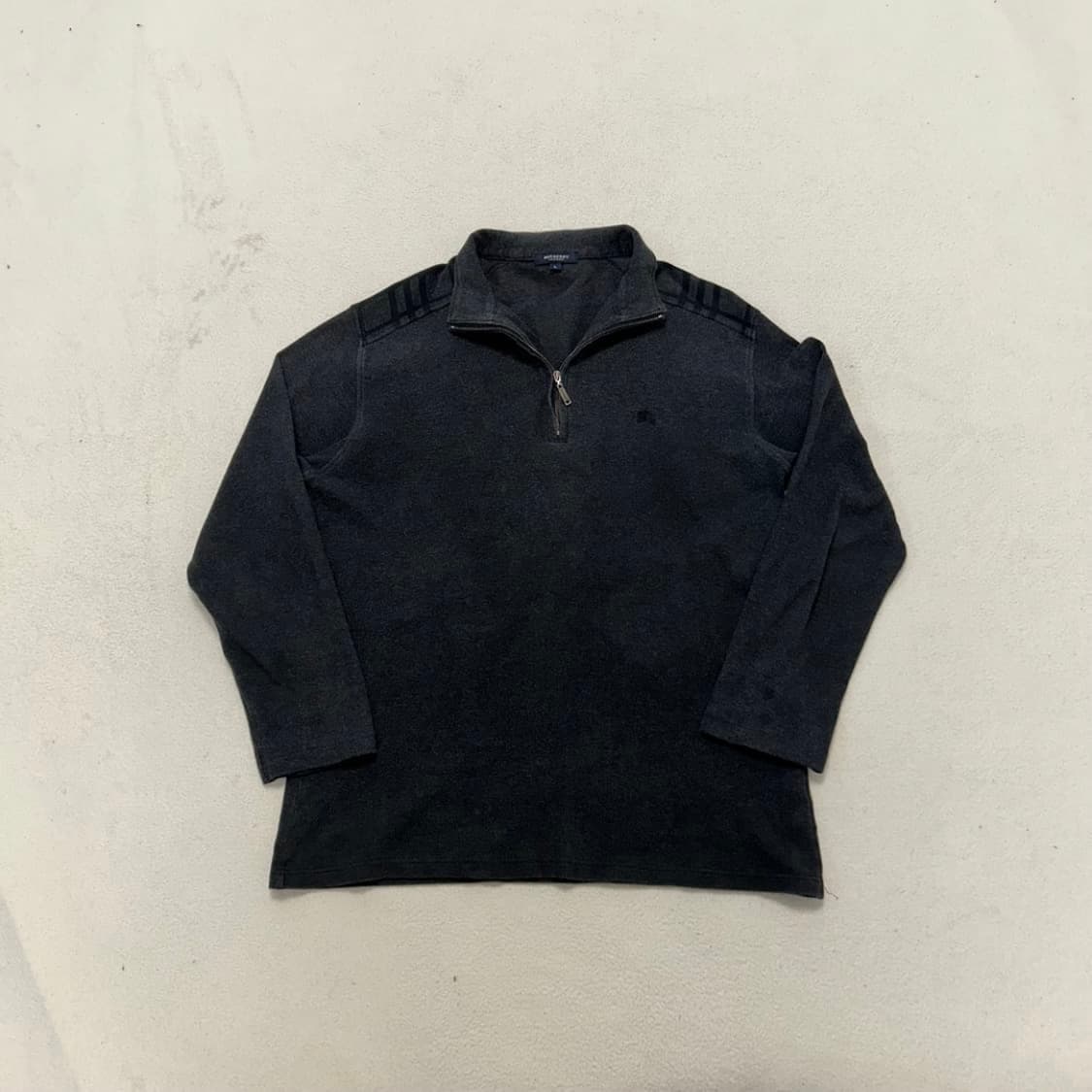 Burberry charcoal half zip-up knit 상품이미지4