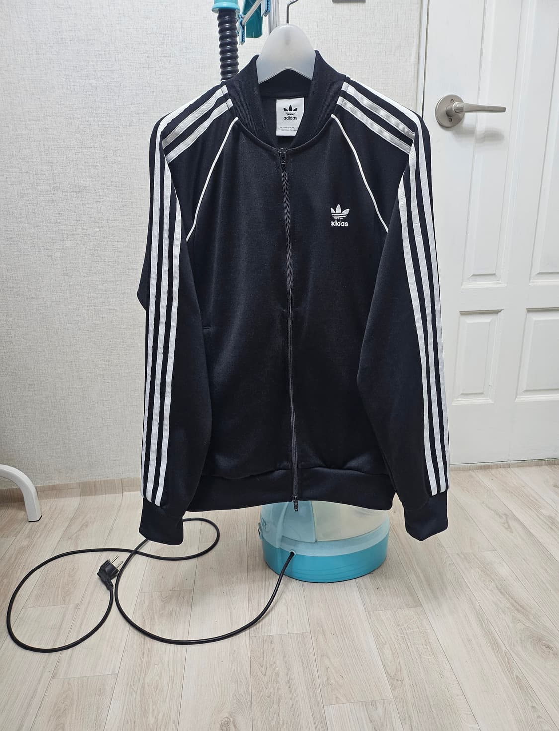 (100)L ☆초대장급☆ 아디다스 슈퍼스타 2중지퍼 [검흰] 트랙탑져지 상품이미지1