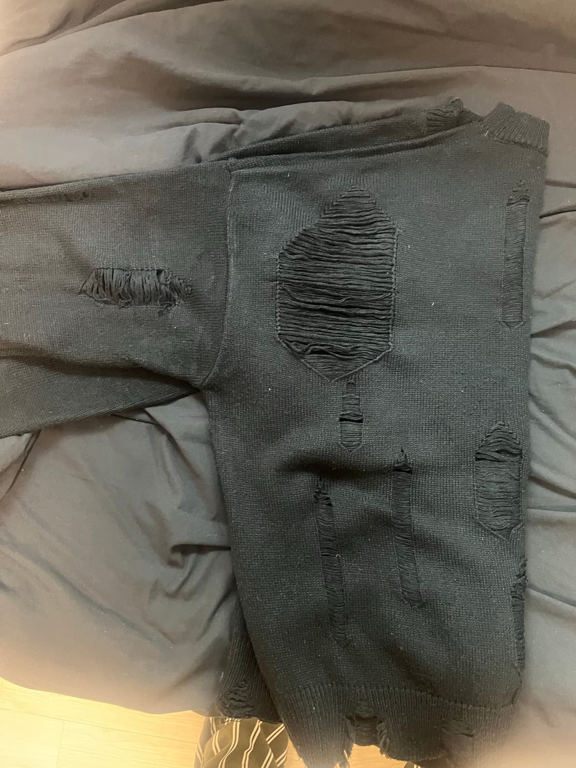 언거마이카 롱슬리브 니트 다크 잉크 2사이즈 팝니다 상품이미지3