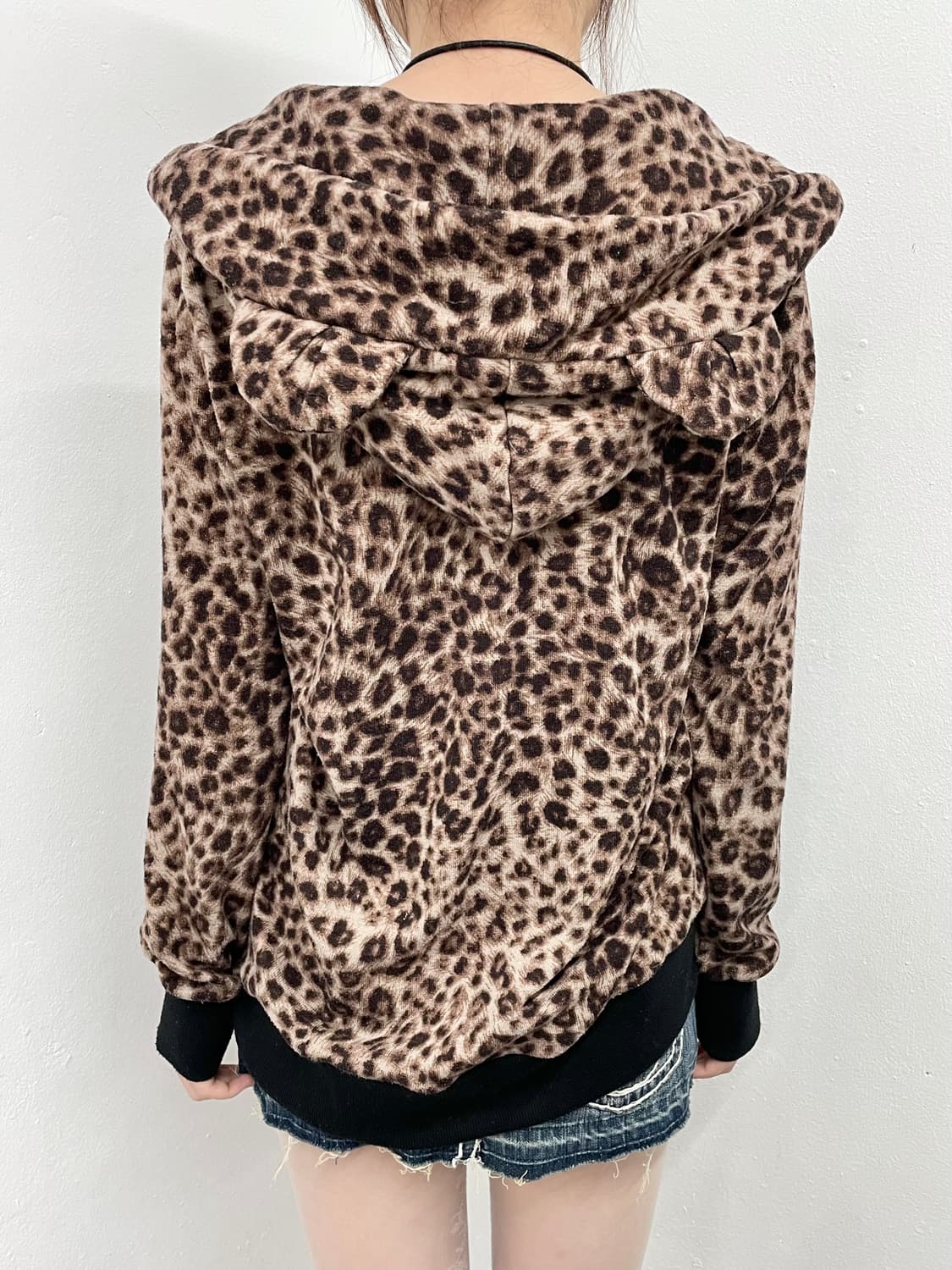 갸루 레오파드 귀돌이 집업 상품이미지4