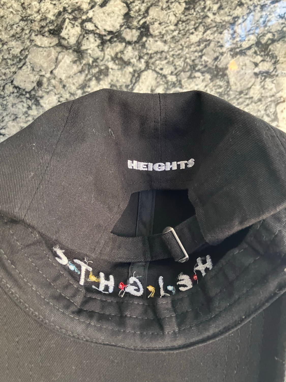 하이츠스토어 프렌즈 볼캡 캡 모자 블랙 상품이미지4