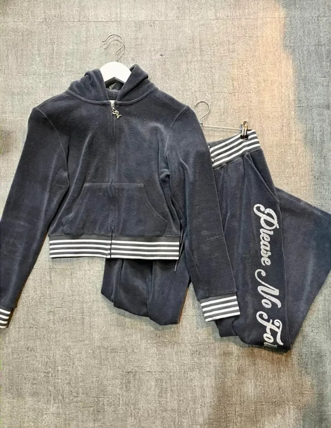 페일제이드 핀터깔y2k 레터링 트레이닝복세트 상품이미지1