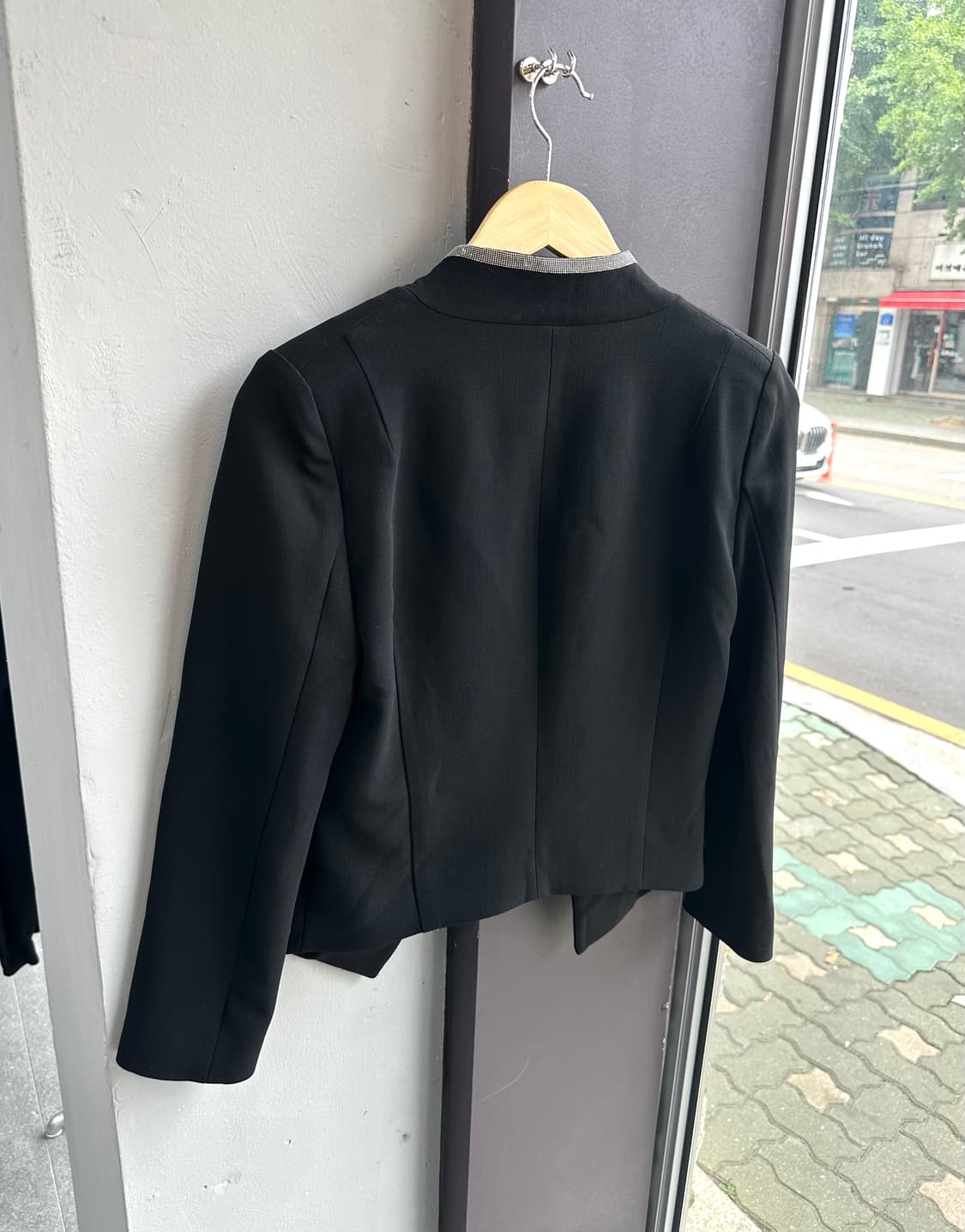 42/ 브루넬로쿠치넬리 크리스탈 트리밍 블랙 재킷 상품이미지6