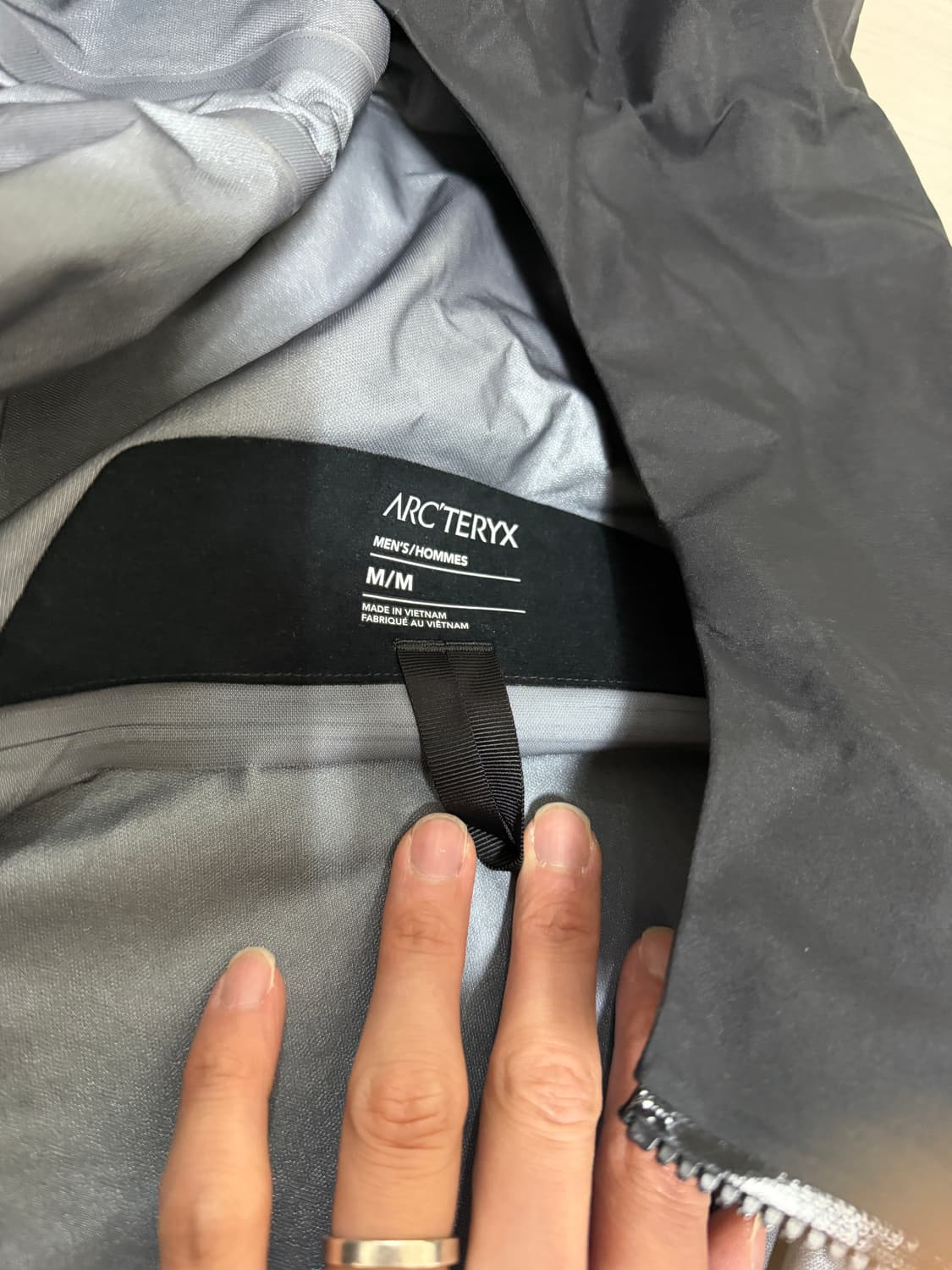 아크테릭스 베타 SL BLACK (MD size) 판매합니다! 상품이미지2