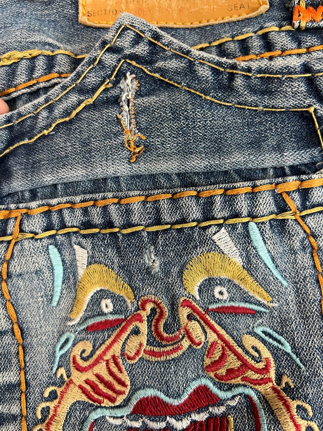 [34] 트루릴리전 아트워크 부츠컷 플레어 데님팬츠 상품이미지5