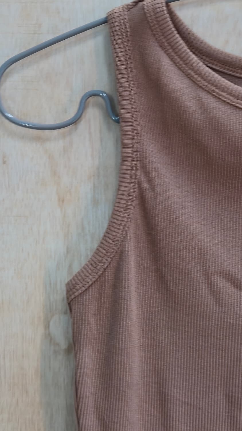 Lesmetins 슬리브리스 탑 베이지 탑  상품이미지8