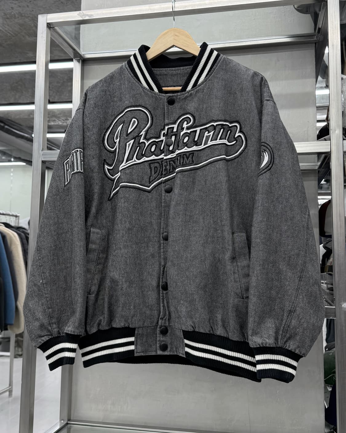 팻팜 PHAT FARM 00s 빅로고 데님 스타디움 봄버 자켓 상품이미지2