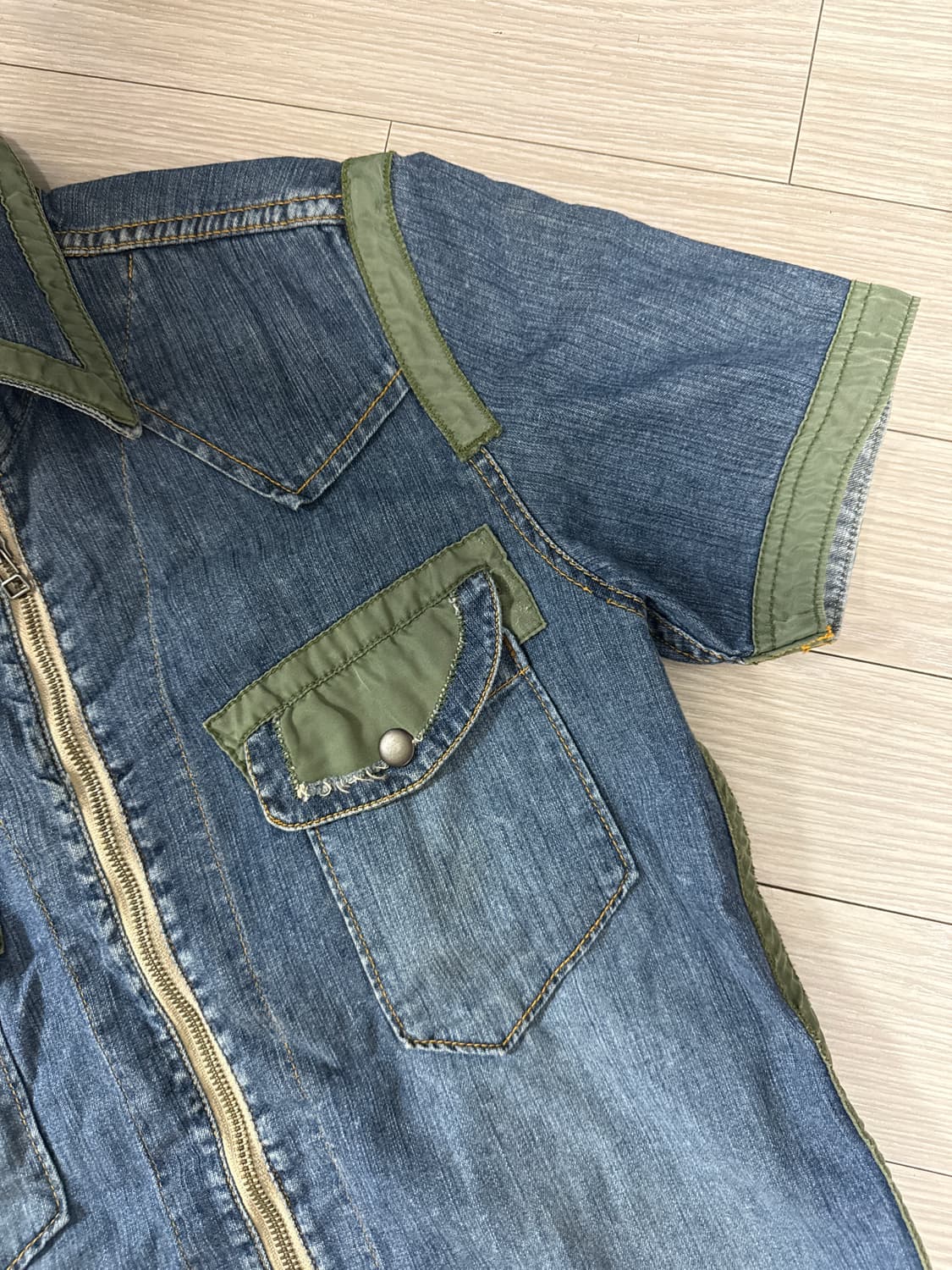 AVIREX 카키색 나일론패치 중청 데님 반팔 셔츠 집업 자켓 상품이미지6