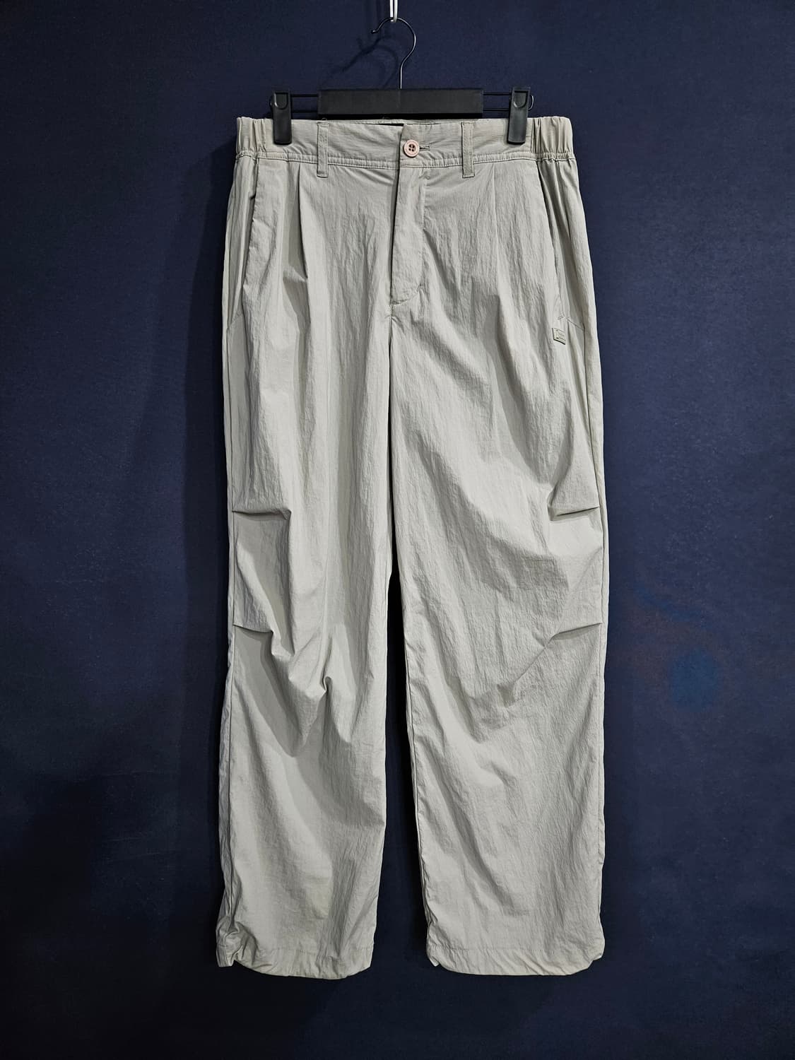 내셔널지오그래픽 라이트베이지 남성 허리 30 바스락 와이드팬츠  상품이미지1