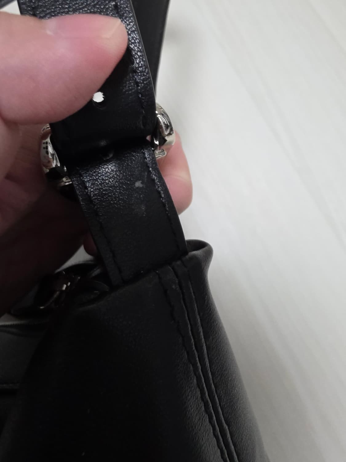 오브히 리노 숄더백 블랙 상품이미지3