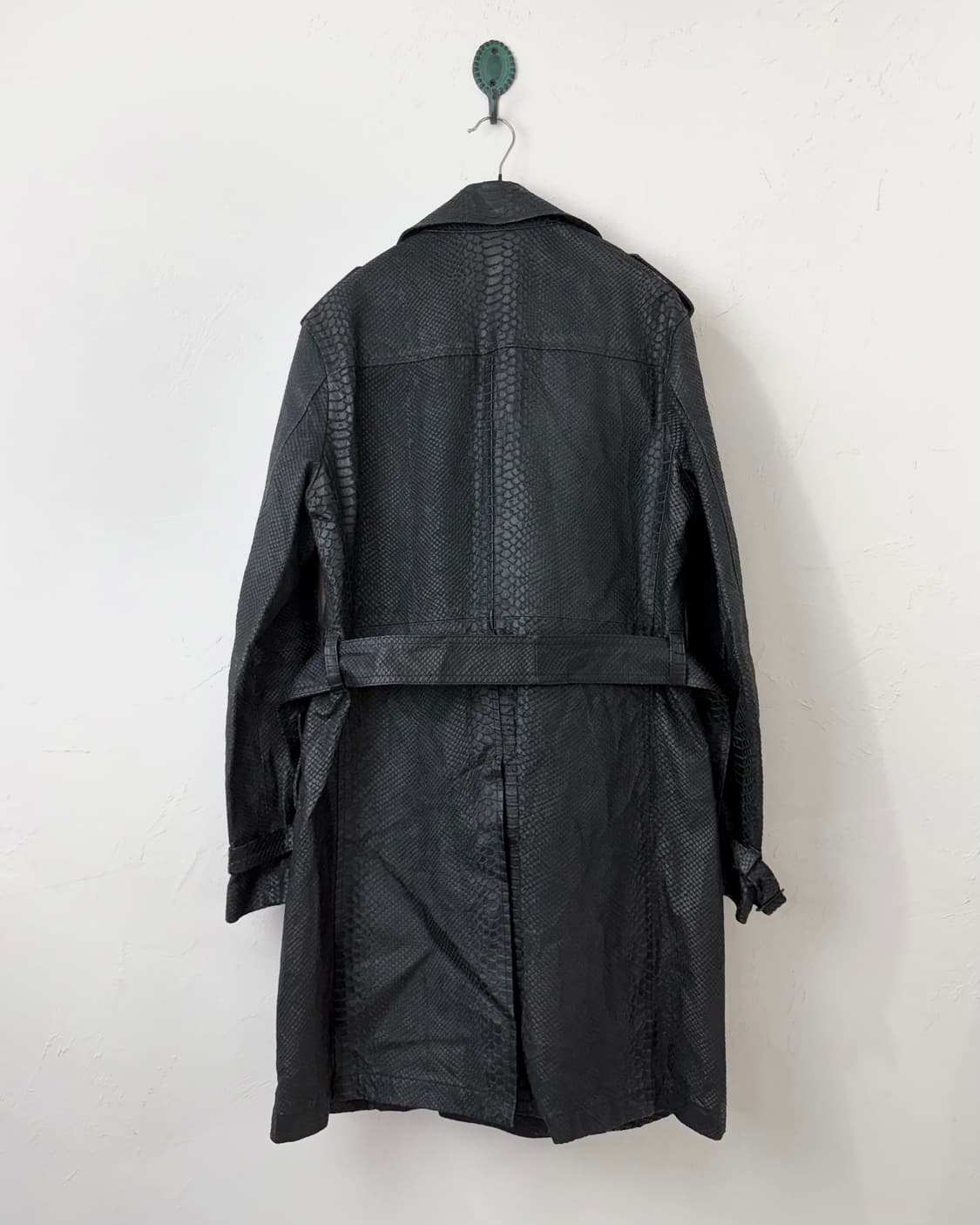 커스텀 컬쳐 스네이크 레더 트렌치 코트 상품이미지4