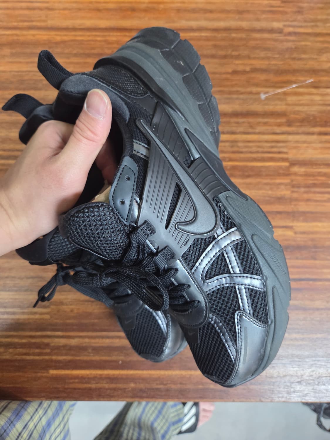 나이키 v2k 런 블랙 275 상품이미지7