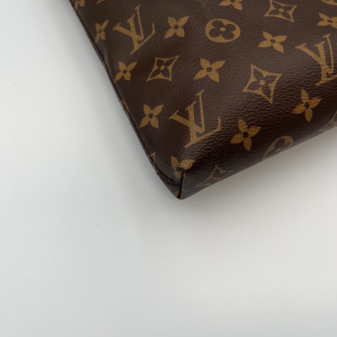 루이비통 모노그램 캐리잇 숄더백 상품이미지4