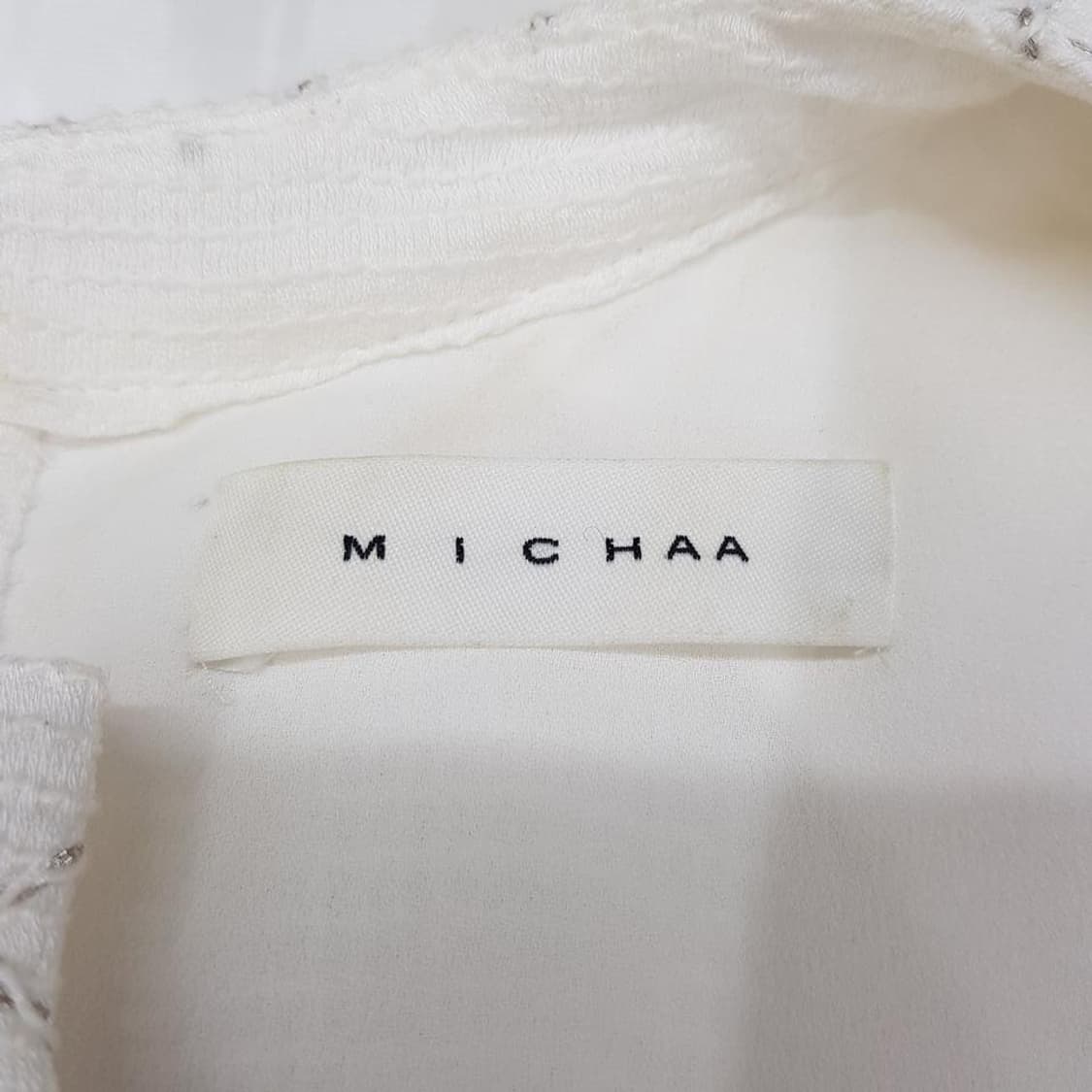미샤  MICHAA 2022 진주 장식 민소매 블라우스 66사이즈 상품이미지7
