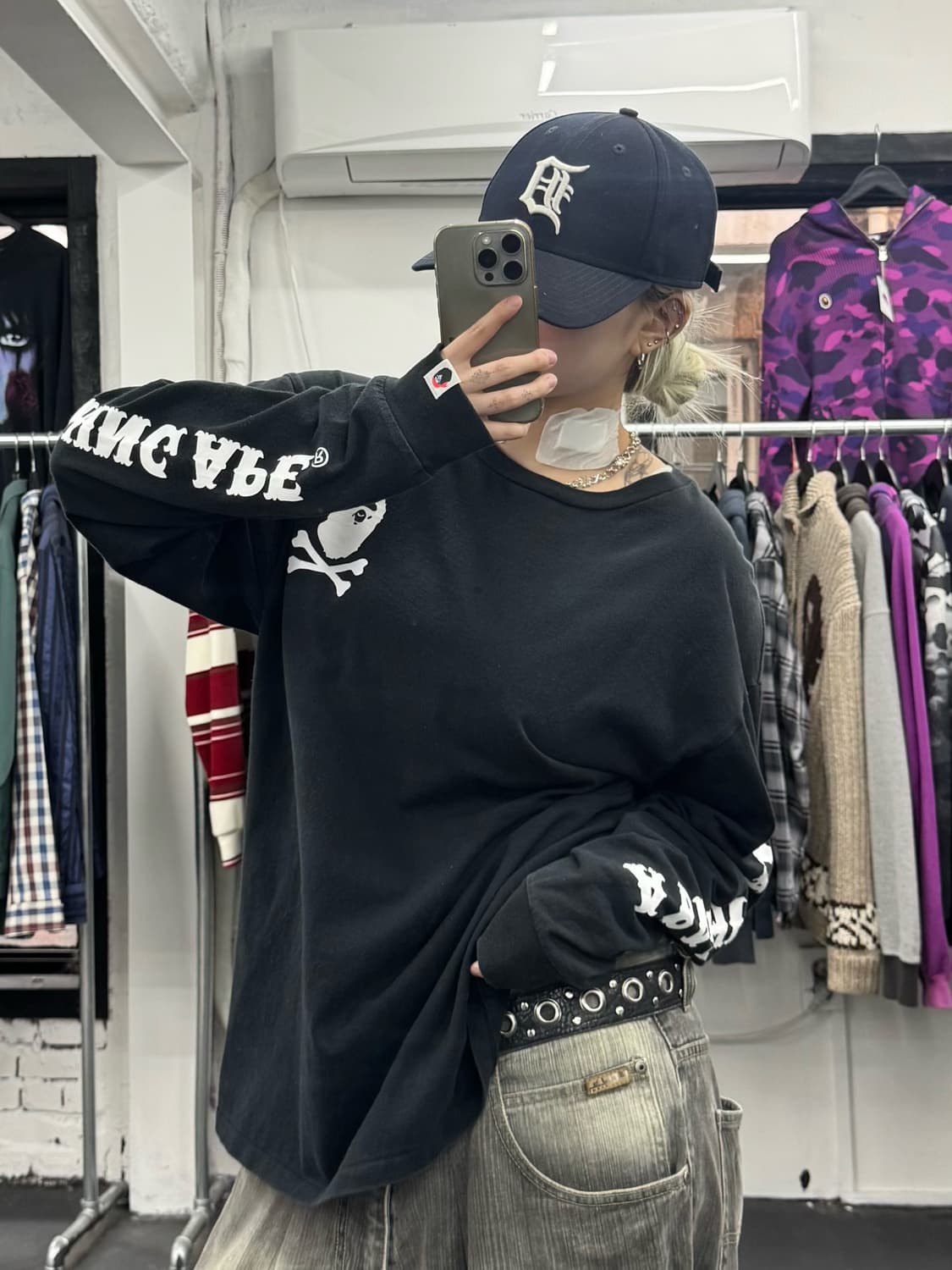 베이프 사이드 스컬 롱슬리브 상품이미지1