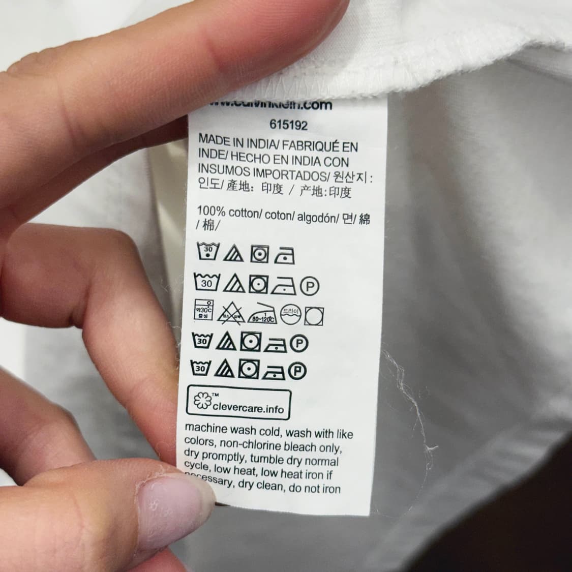 캘빈클라인 베이직 반팔 티셔츠 빅로고 프린팅 그래픽 디테일 화이트 상품이미지8