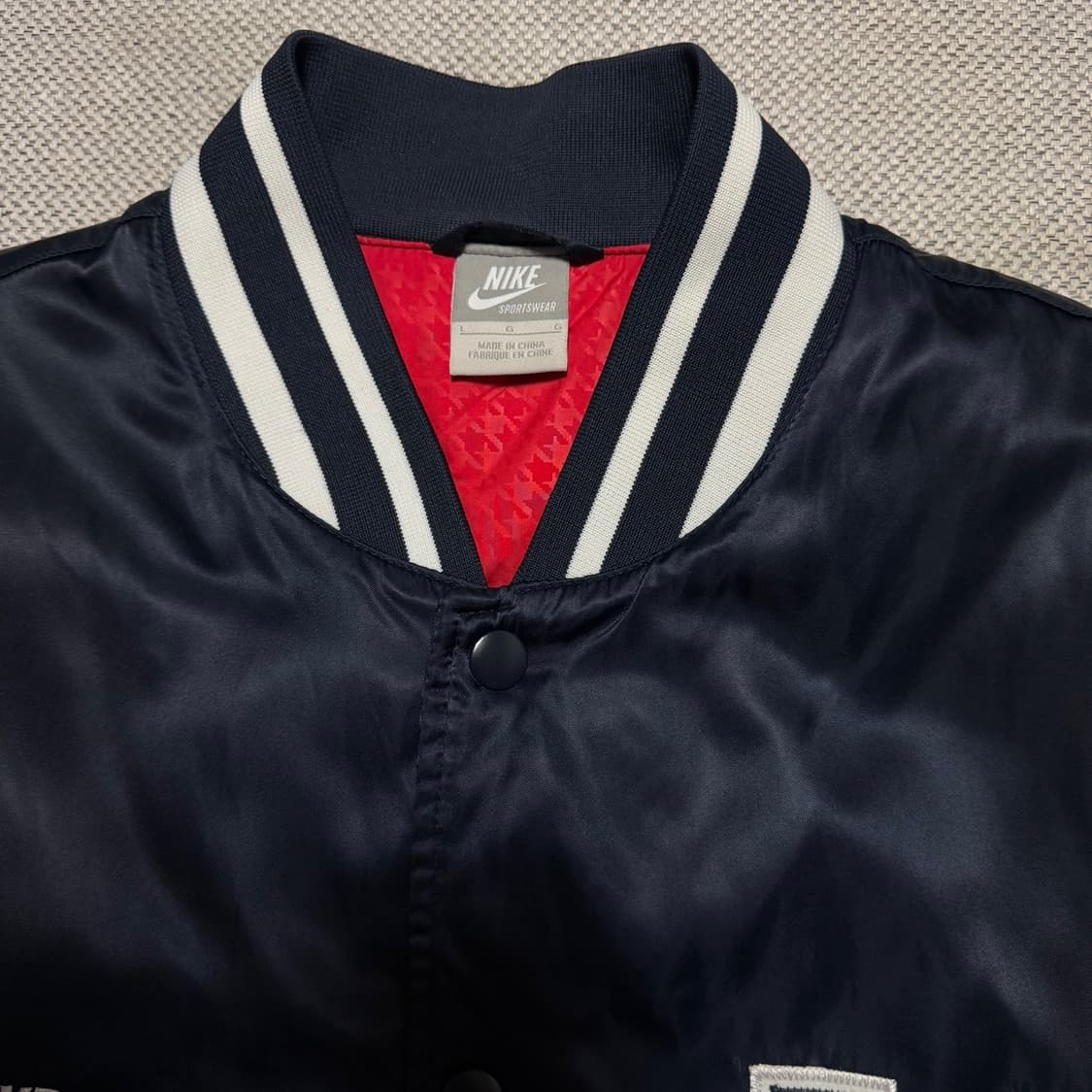 나이키 새틴 바시티 스타디움 자켓 상품이미지3