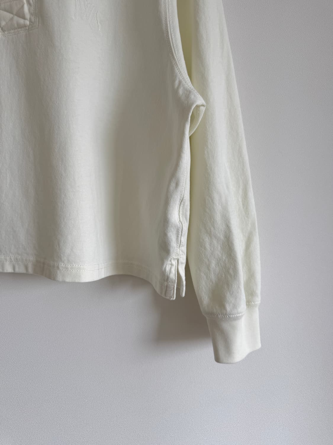 JW ANDERSON X UNIQLO 크롭 카라 롱슬리브 상품이미지3