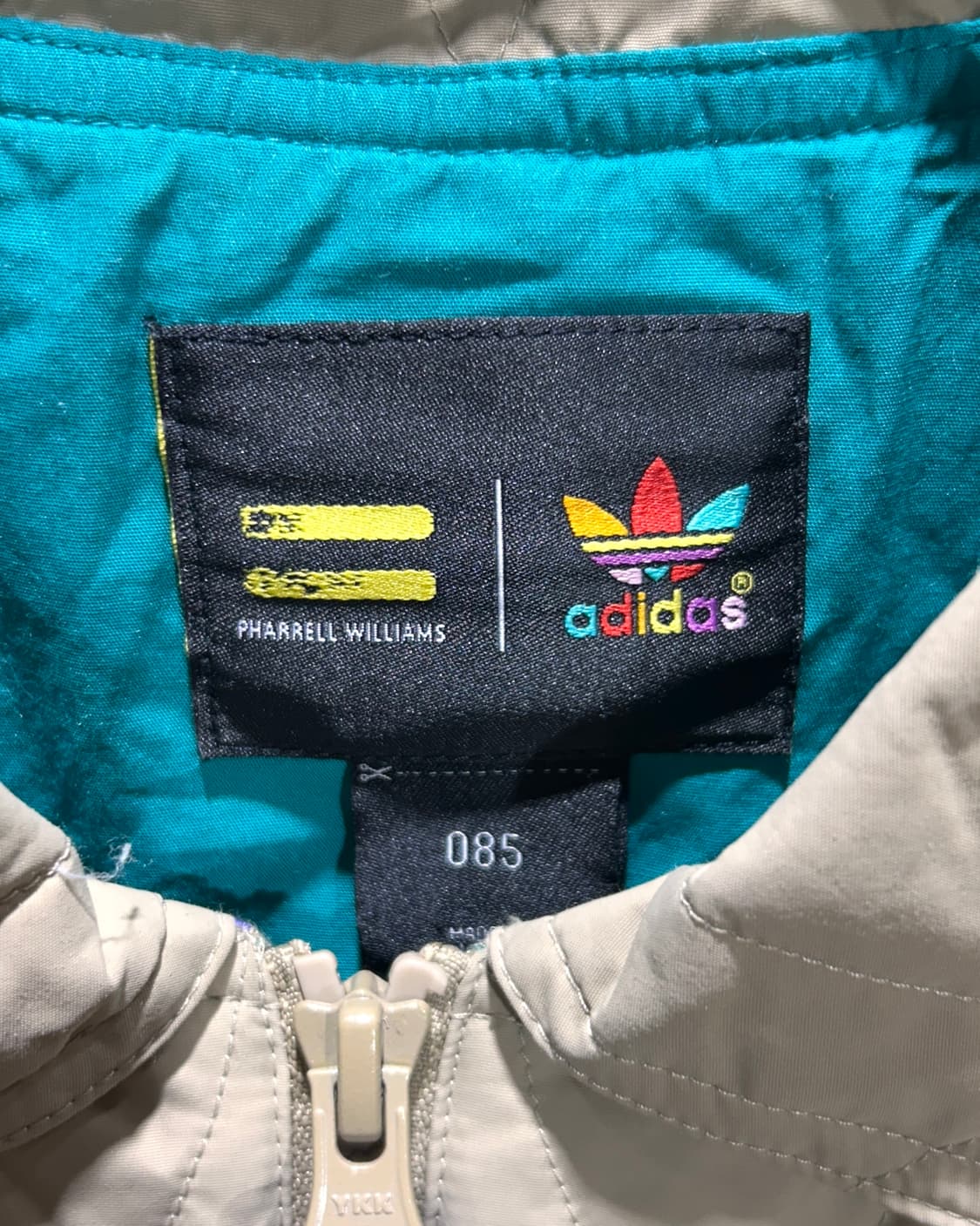 XS 아디다스 어드벤처 라인 패치 퀼팅 베이지 베스트  상품이미지5