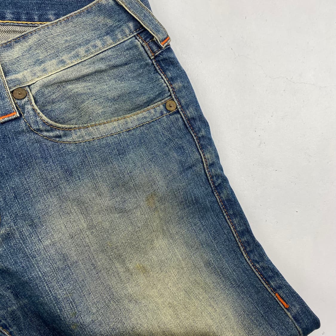 트루릴리전 자수 디테일 스트레이트 데님 진 (32) 상품이미지8