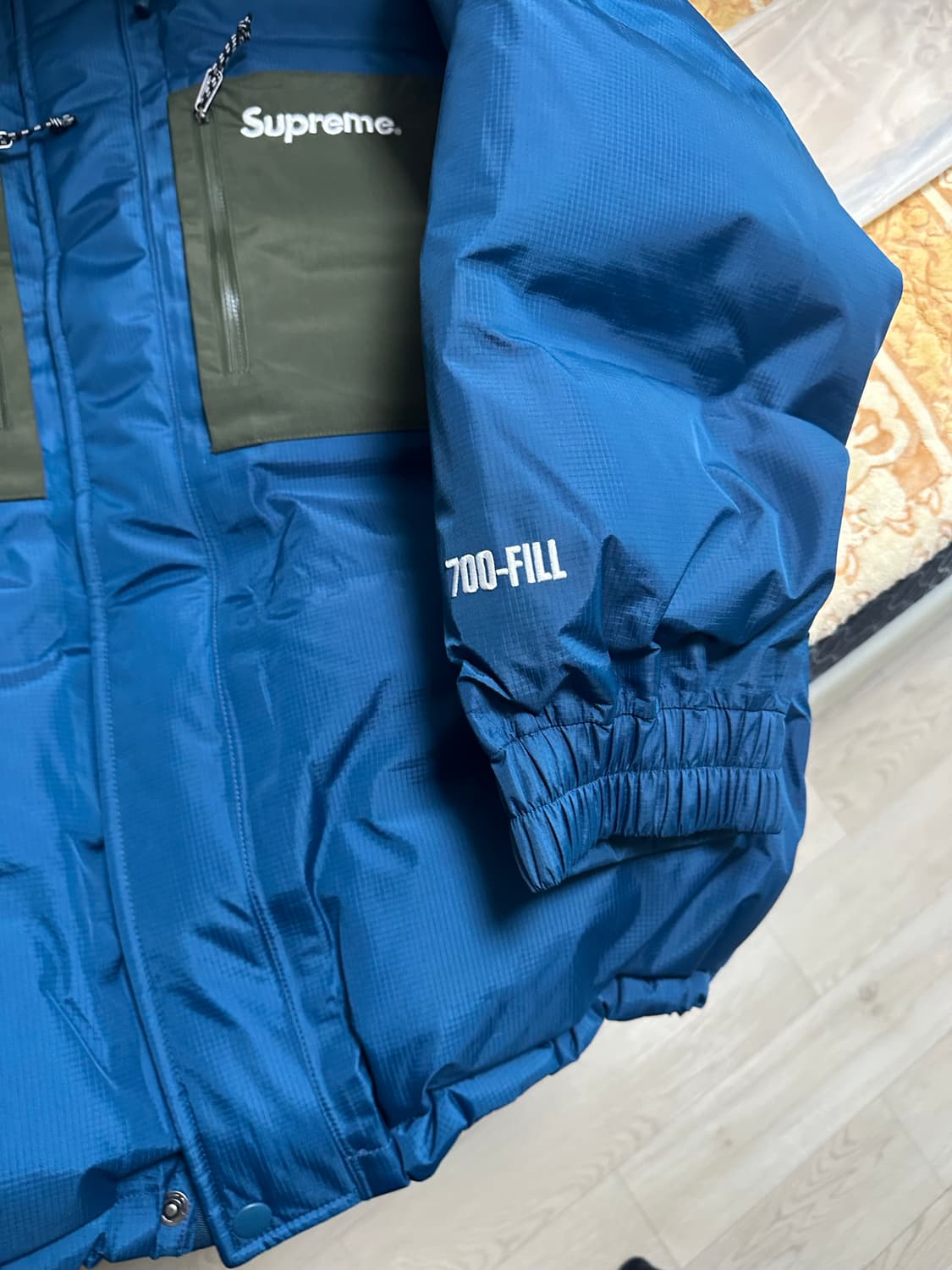 슈프림 고어텍스 700-필 다운 파카 패딩 M사이즈 (100) 상품이미지2