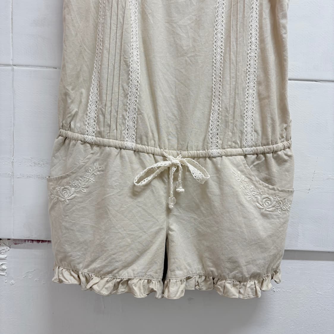 byebye 레이스 러블리 모리 자수 프릴 점프수트 M 상품이미지3