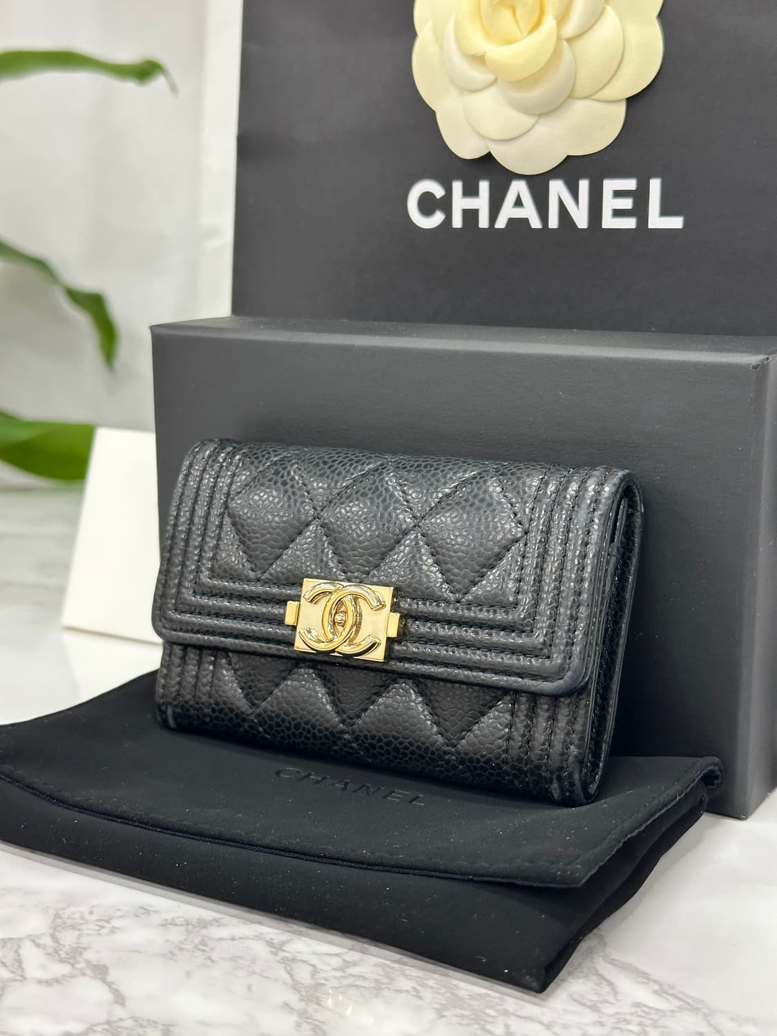 [정품] 샤넬 보이 플랩 금장 똑딱이 카드지갑 29번대 상품이미지2