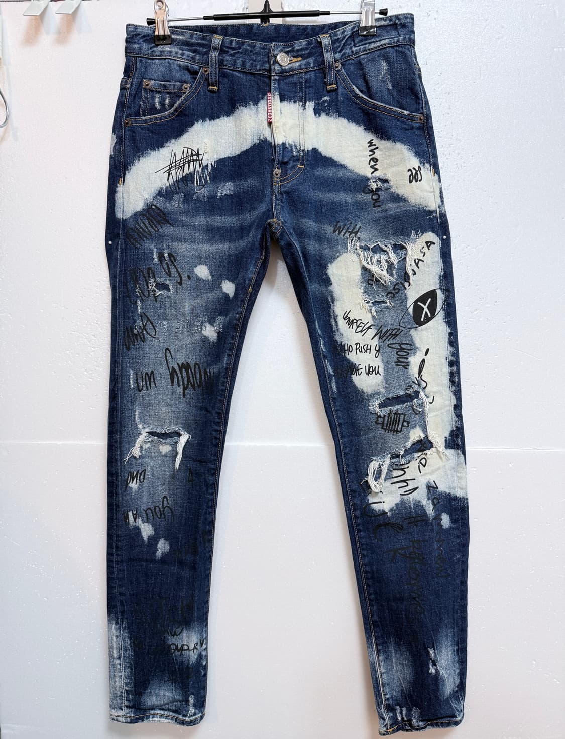 DSQUARED2 디스퀘어드2 그래피티 디스트로이드 슬림 데님 팬츠 46 상품이미지1