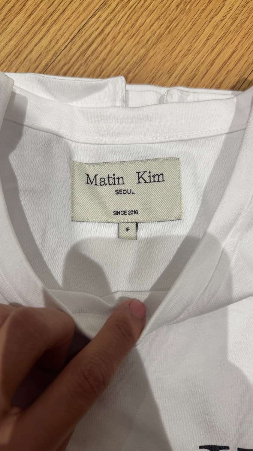 마땡킴 로고 커티드 레이어드 탑 화이트 상품이미지2