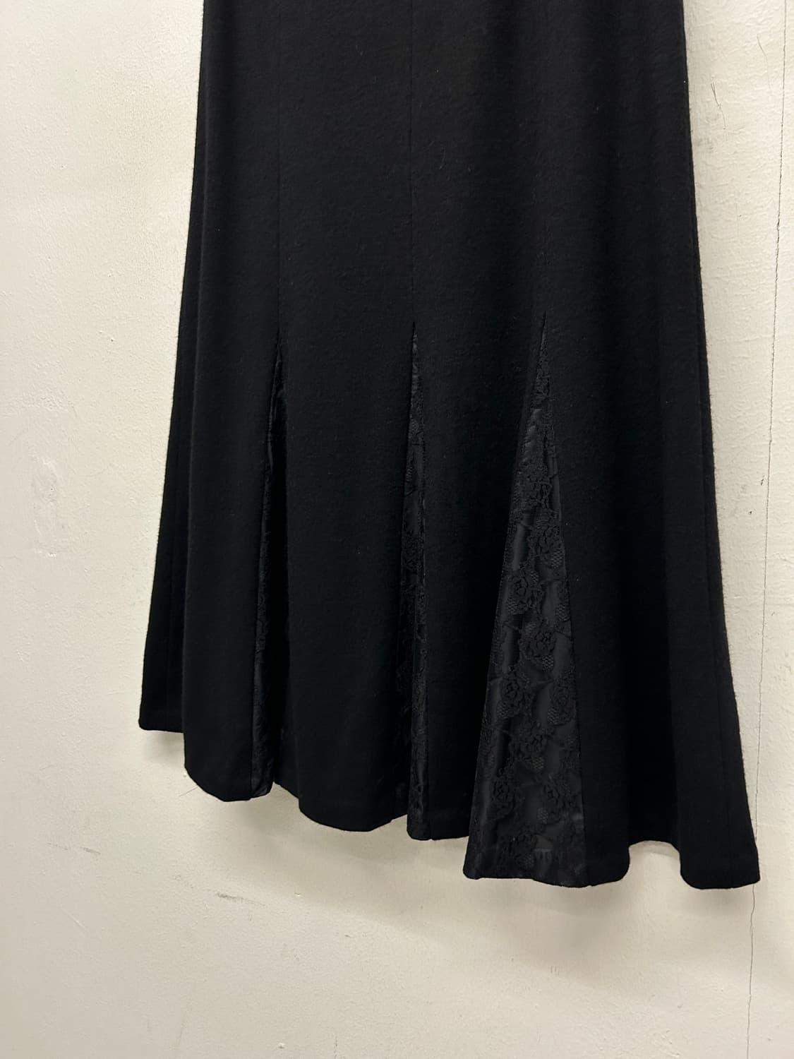 JPN Chavarie 블랙 레이스 울 스커트 상품이미지2