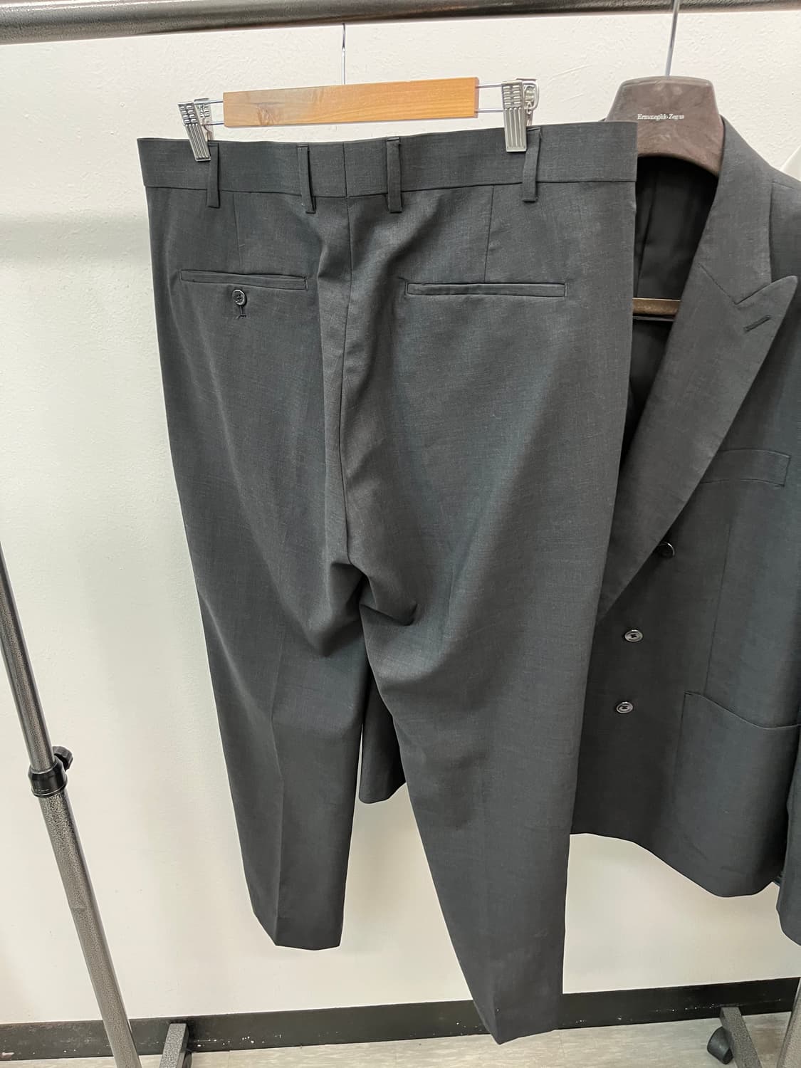 110,35-36) 루이비통 유니폼 더블슈트 상품이미지9