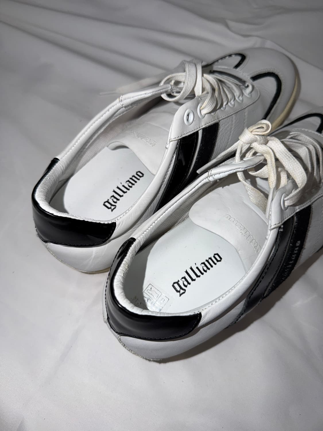 존갈리아노 아카이브 스니커즈 상품이미지5