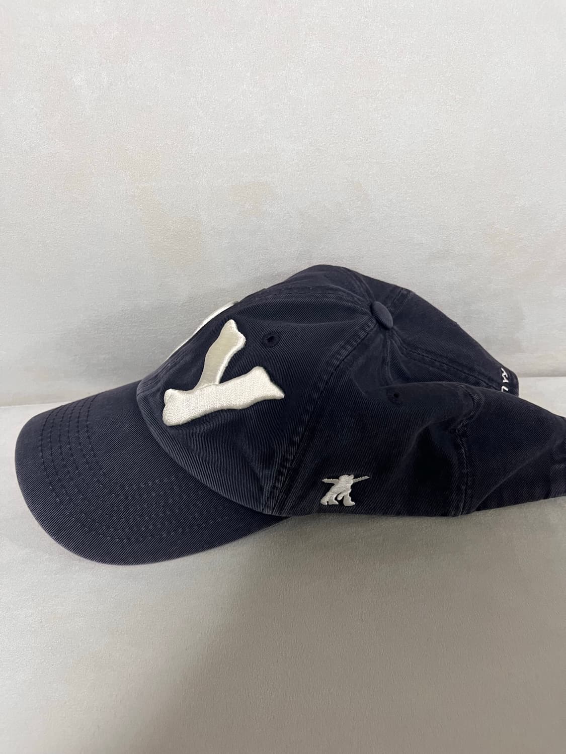 오픈와이와이 하트 본 볼캡 모자 - 네이비 상품이미지4