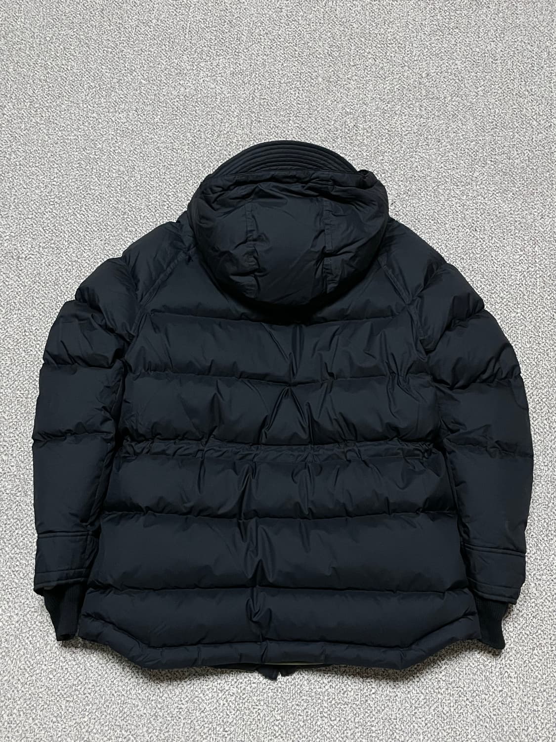 이스트로그 유틸리티 패딩 S 팝니다. 상품이미지2