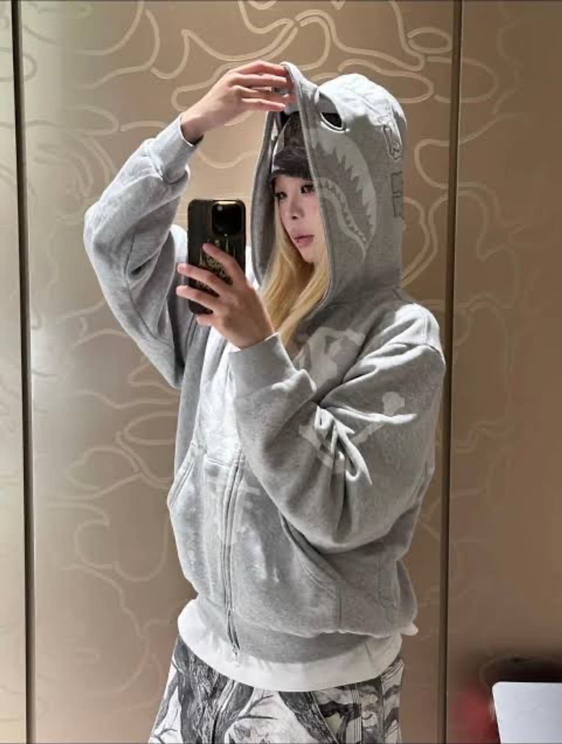 베이프 스켈레톤 샤크 후드집업 상품이미지2