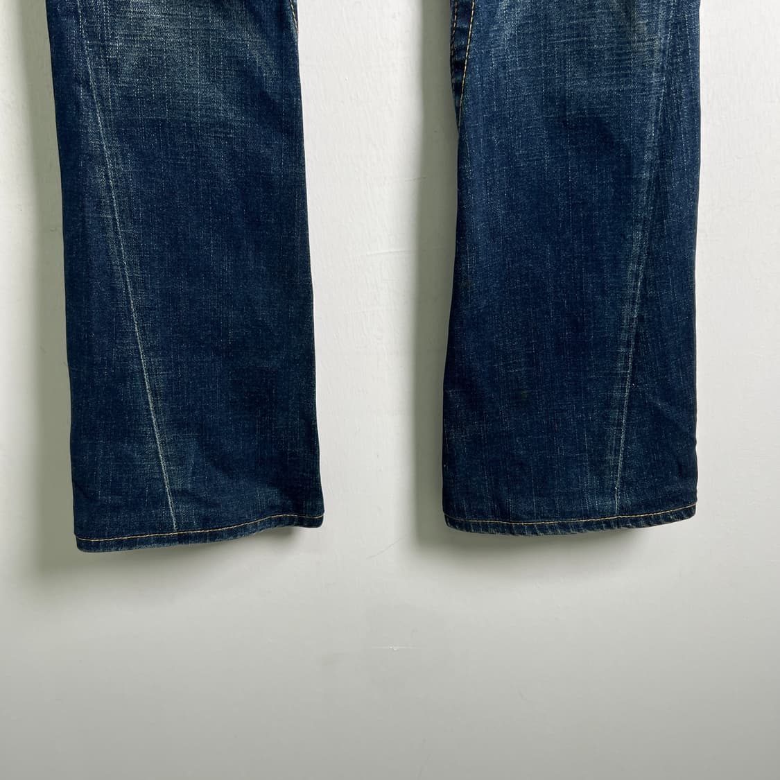 트루릴리전 조이 부츠컷 데님 팬츠 25 상품이미지5