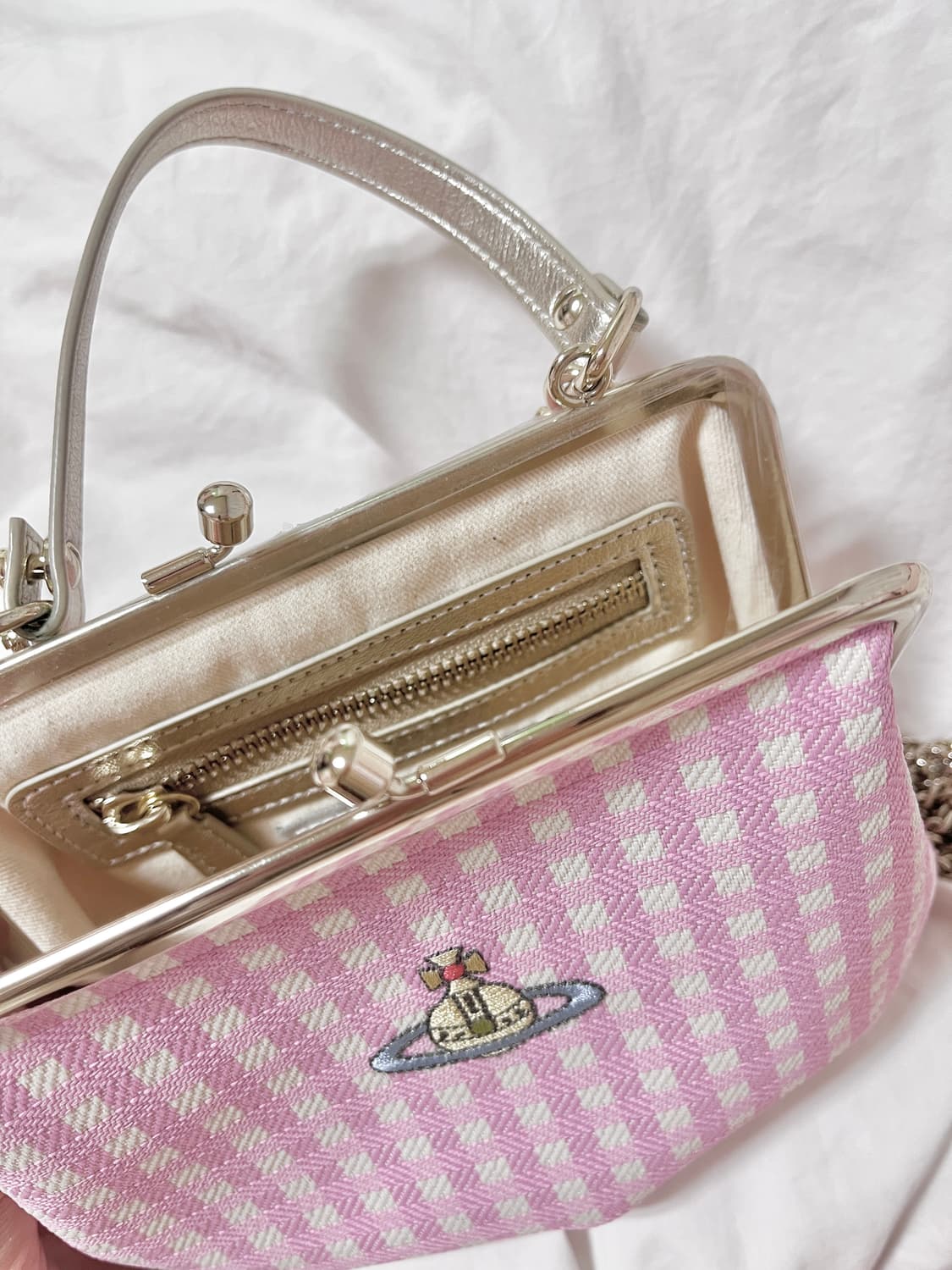 비비안웨스트우드 핑크 체크 그래니 프레임 펄스 체인 미니 백 상품이미지4