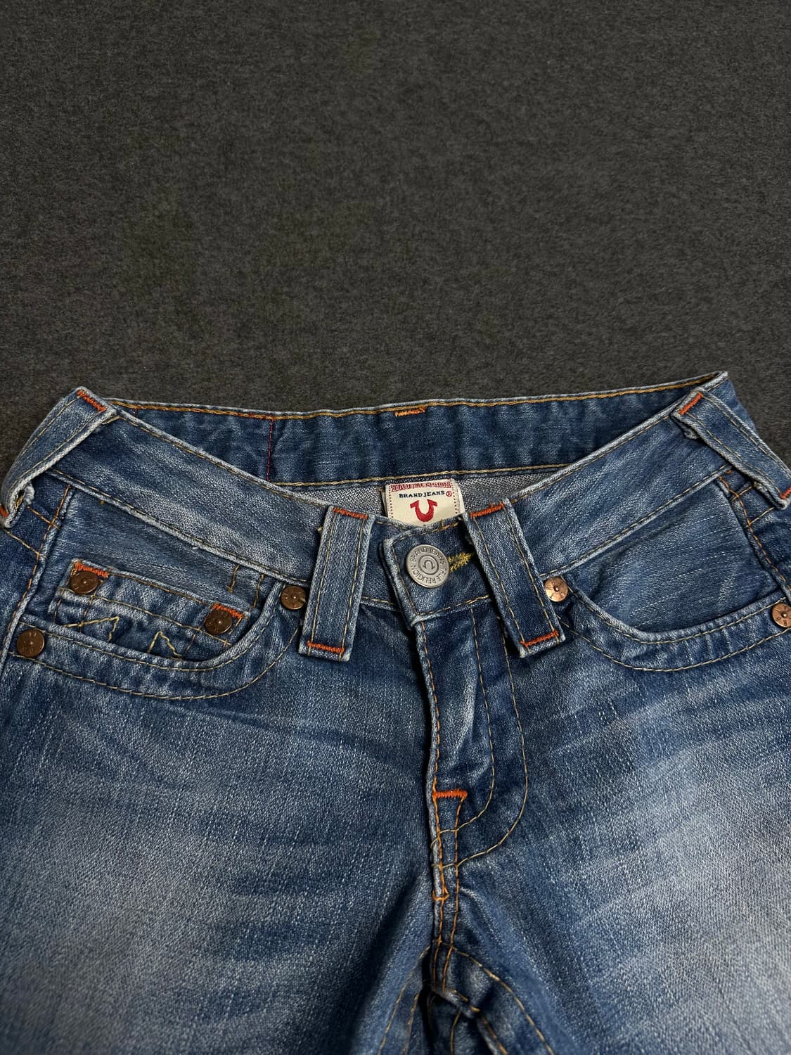 트루릴리전 자수 백패치 로우라이즈 부츠컷 데님팬츠 오리엔탈 y2k 상품이미지3