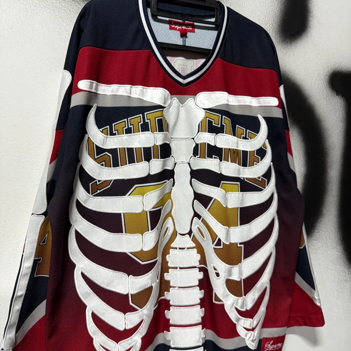 슈프림 23fw 본즈 하키 롱 슬리브 저지 져지 상품이미지3