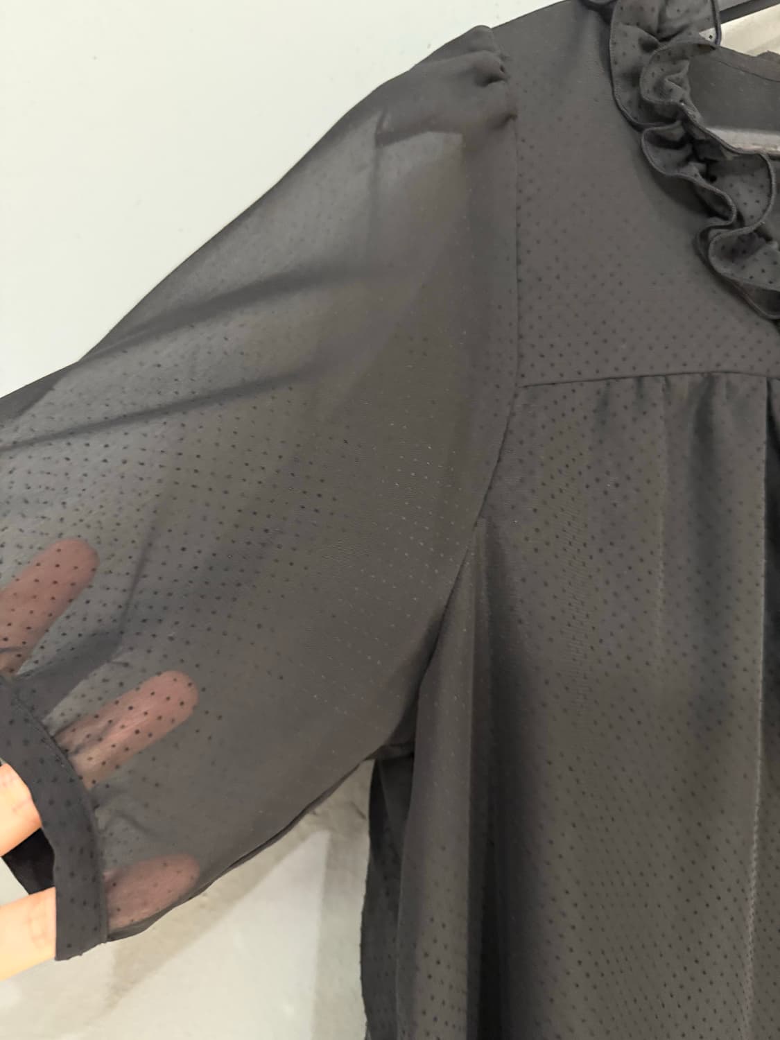 frill detail dot pattern blouse 상품이미지7