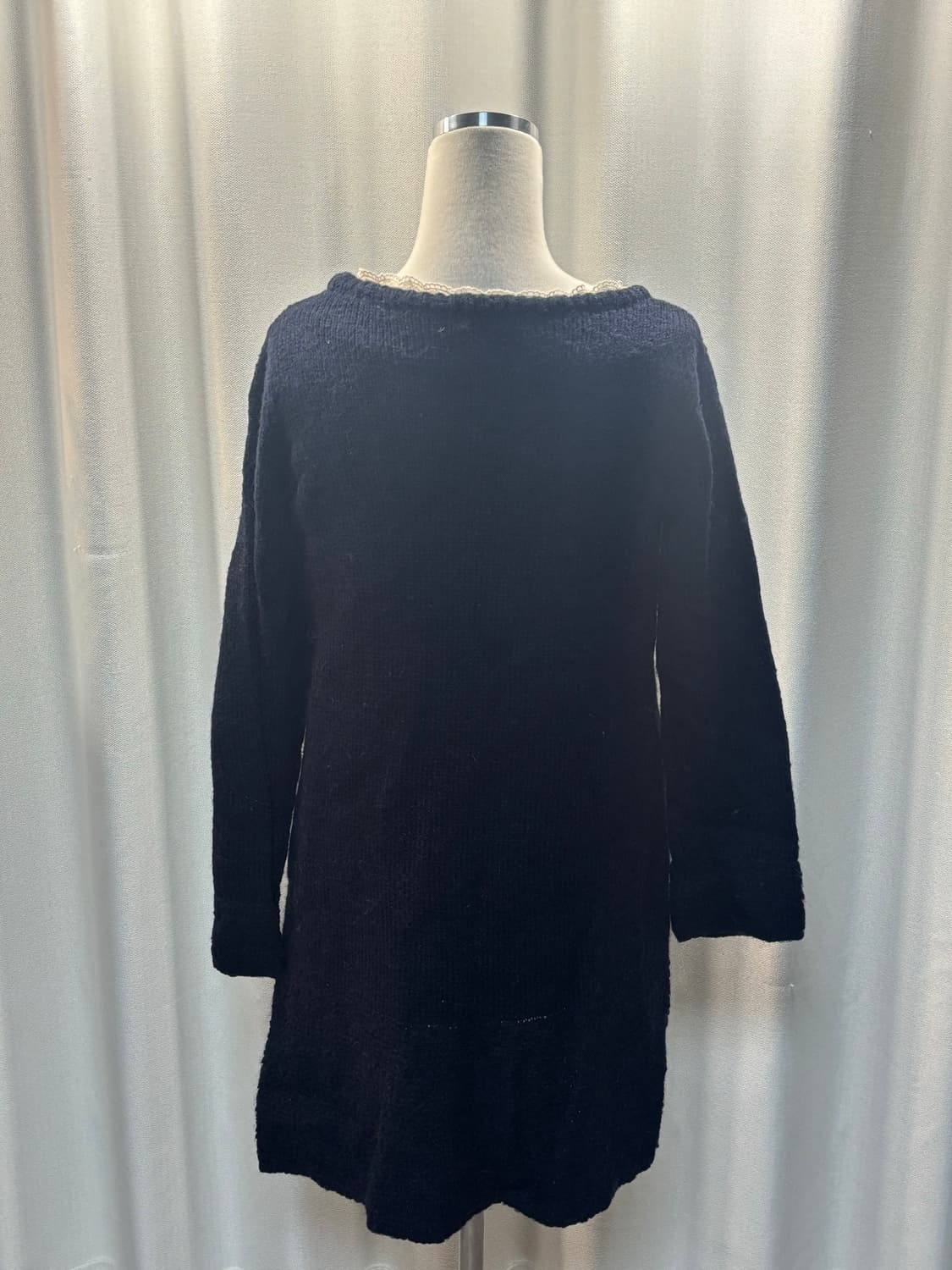 earth&music 어쓰뮤직 네이비색 니트 상품이미지3