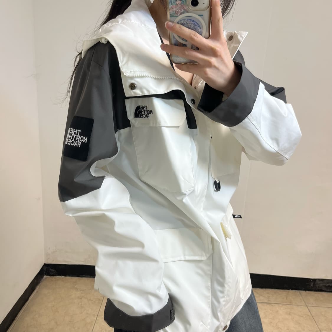 The North Face white ranger windbreaker  상품이미지3