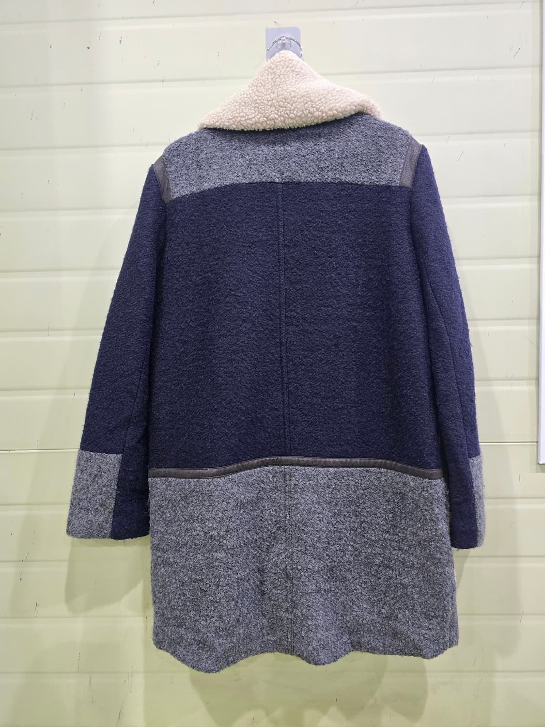 The East Shop 양털 코트 네이비 90 상품이미지2