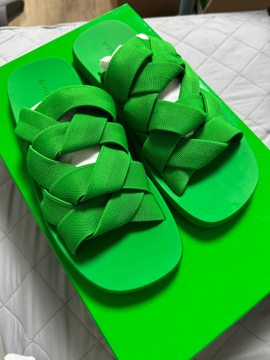 [40] 보테가베네타 인트레치아토 우븐 슬라이드 남성 샌들 상품이미지1