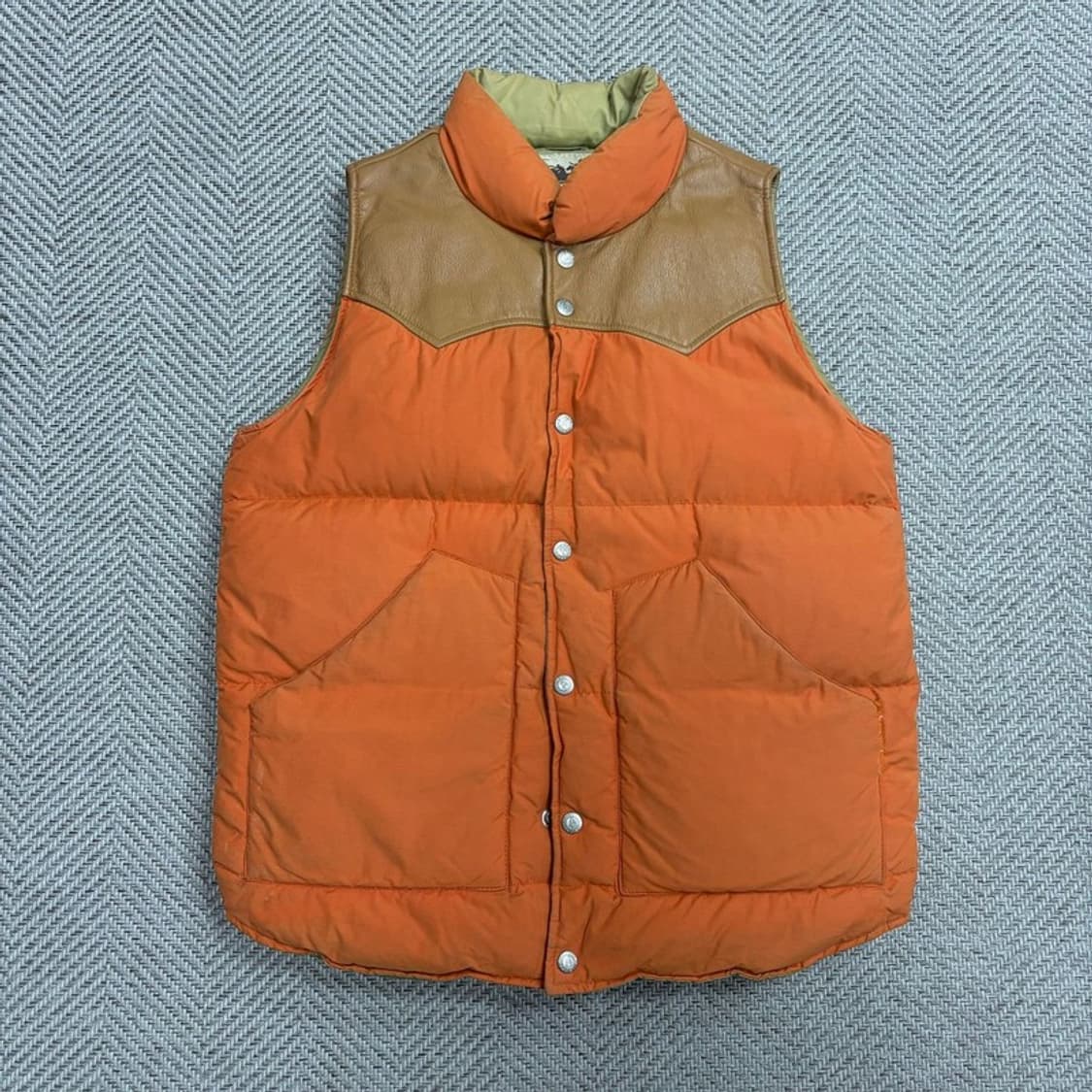 안티발 레더 패딩 베스트 v1867 상품이미지1