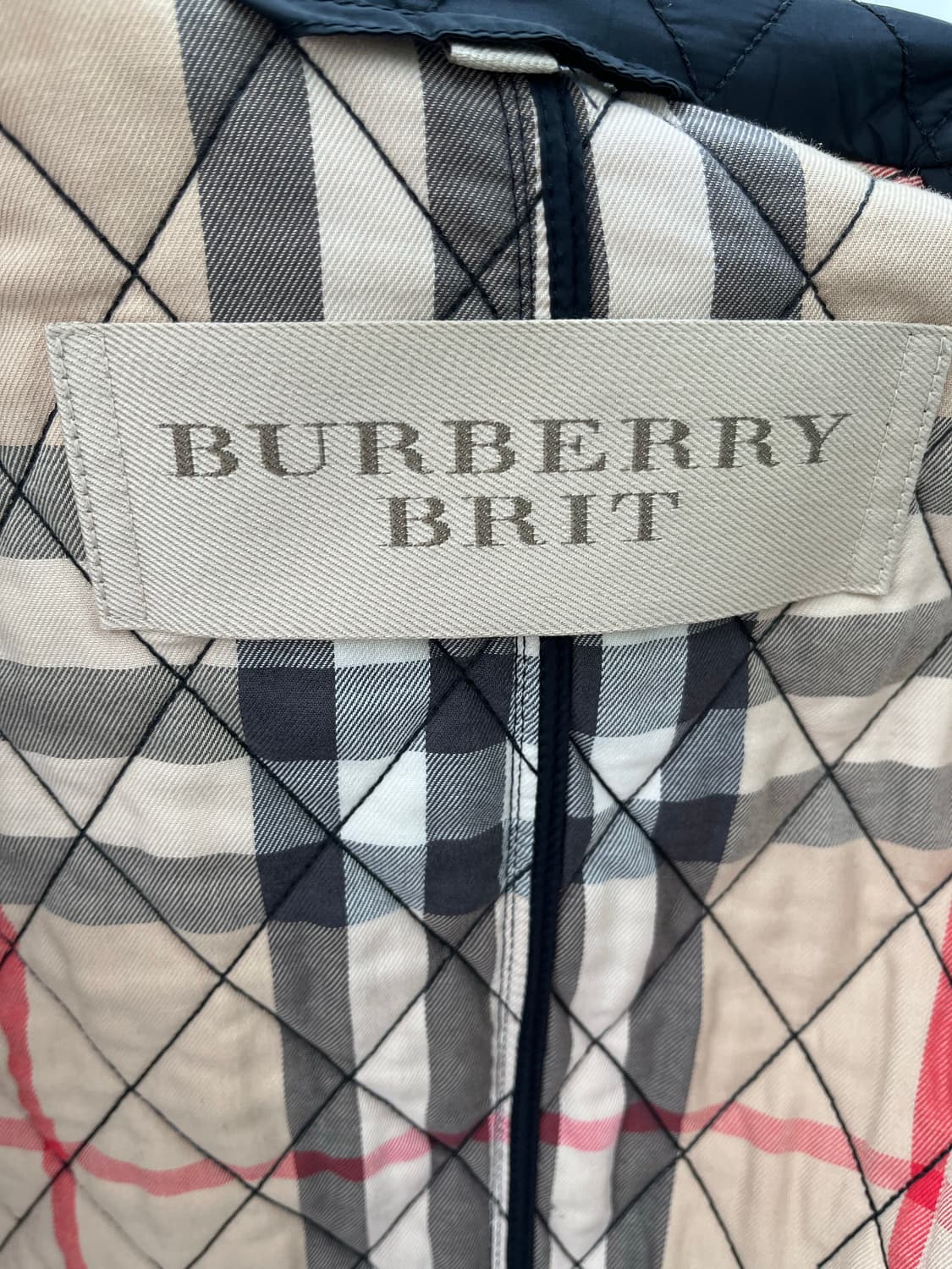 버버리 브릿 블랙 퀼팅 자켓 S 상품이미지8