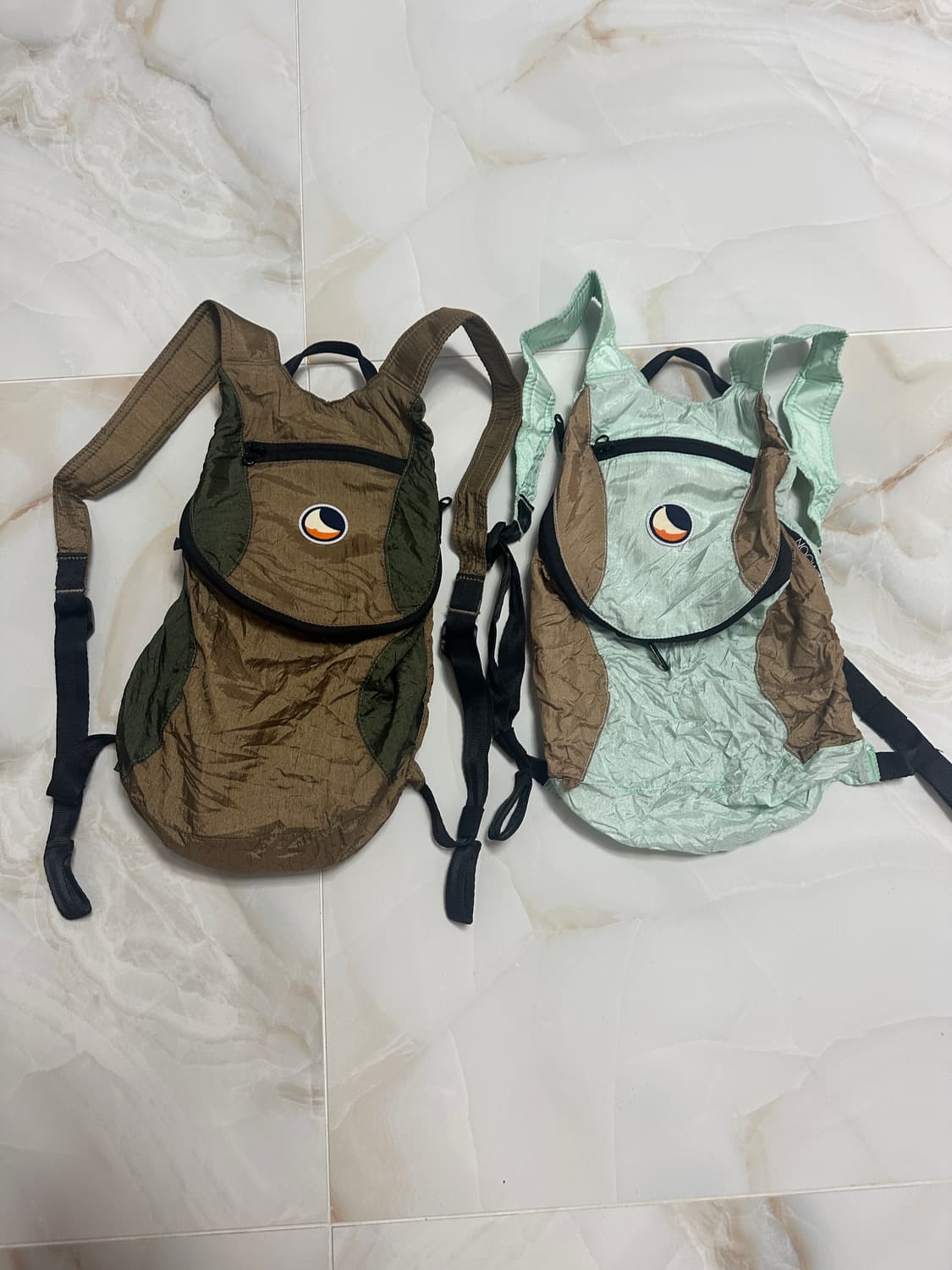 티켓투더문 xs 백팩 (6L) 상품이미지1